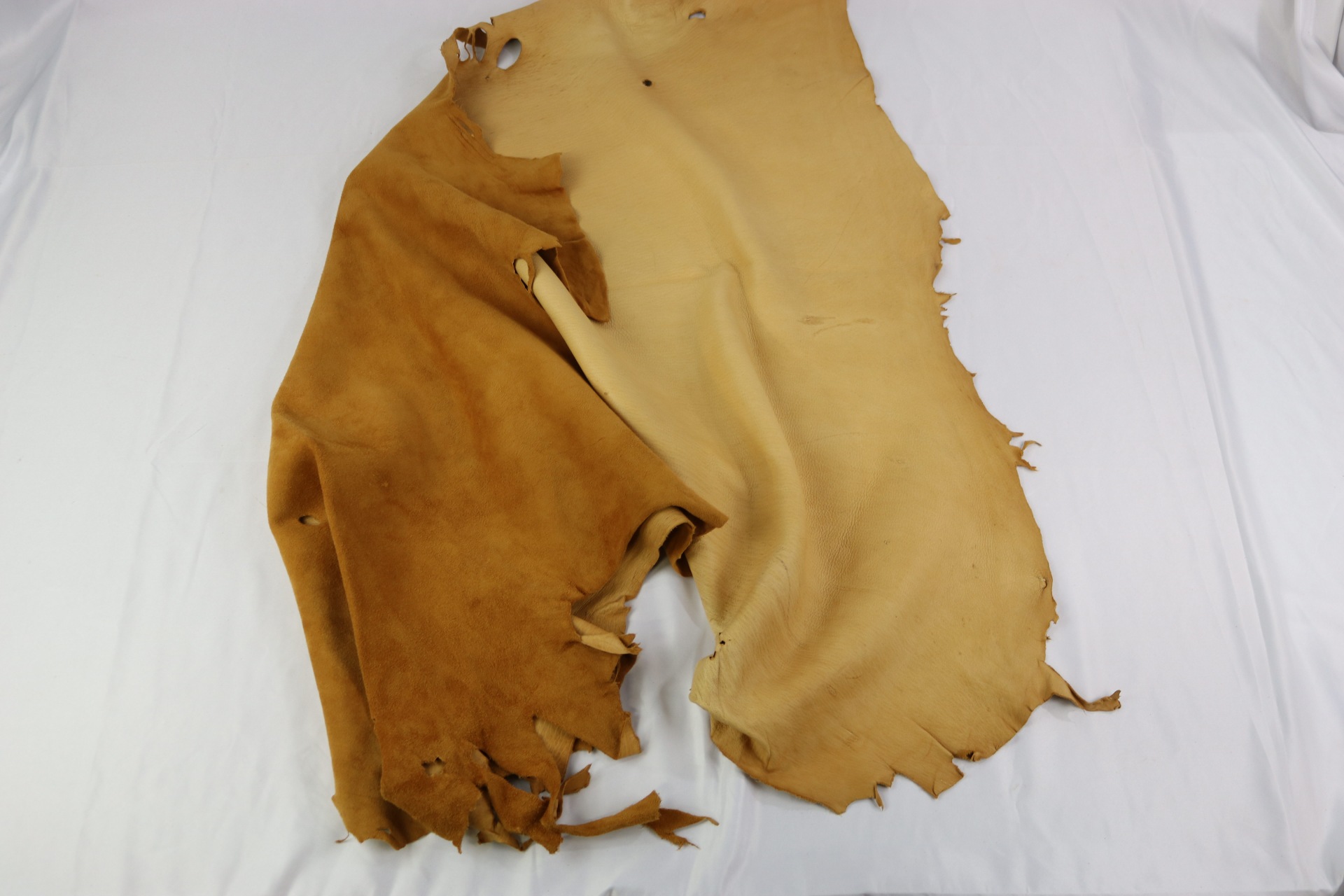 Willow colored deer leather - Centralia Fur & Hide